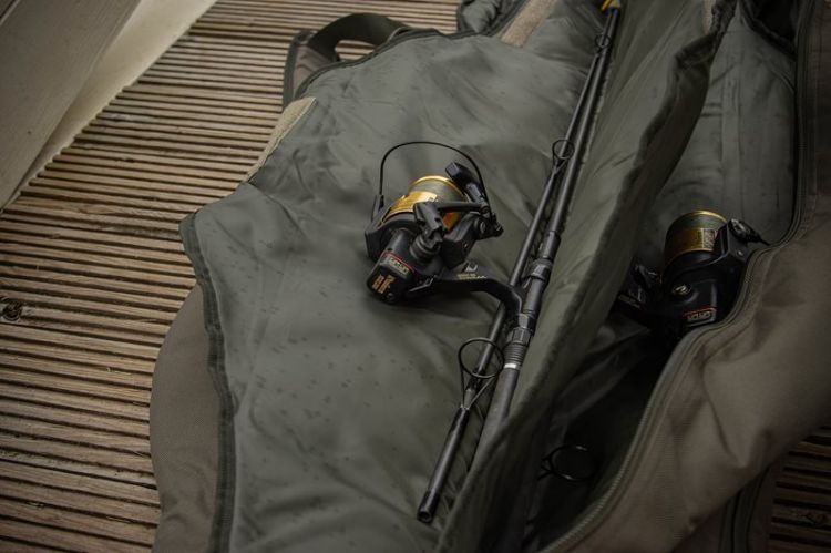 Picture of Solar Tackle Undercover Green 3+2 Rod Holdall 