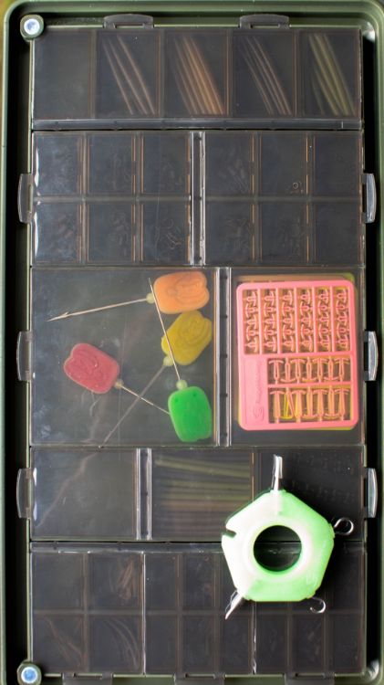 Picture of RidgeMonkey Armoury Lite Tackle Box
