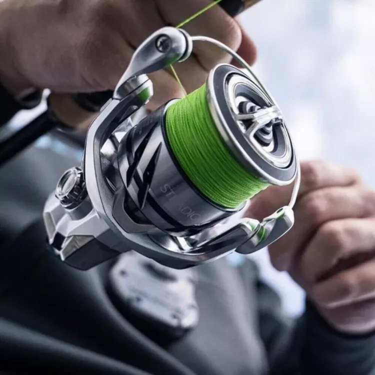 Picture of Shimano Reels Stradic FM Compact Shallow Spool