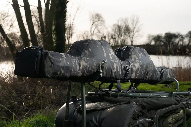 Picture of CarpLife Eclipse Camo 12ft 5 Rod Holdall